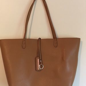 Leather tote